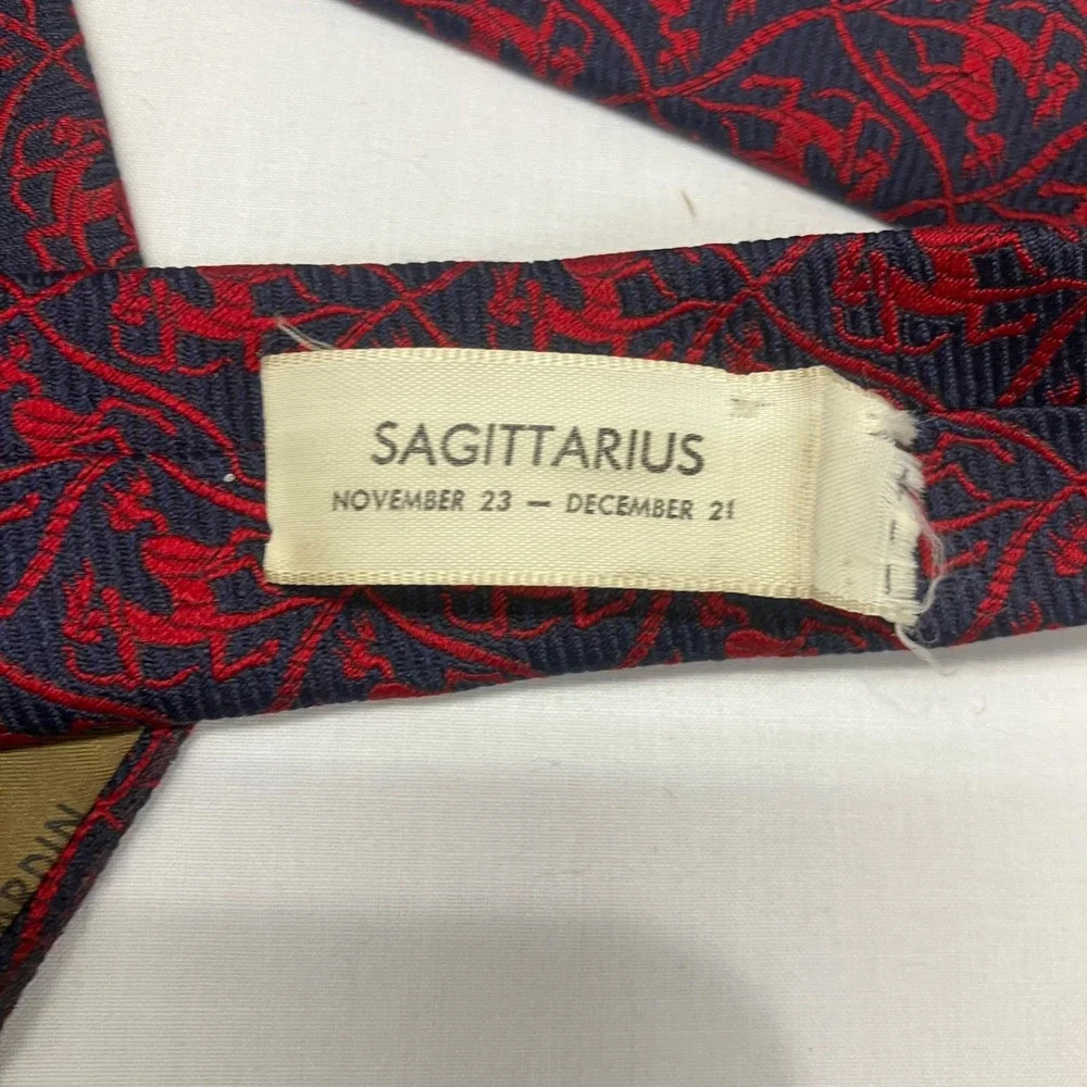 VTG Pierre Cardin Mens Silk Tie Sagittarius Zodiac Centaur Navy Red Famous-Barr